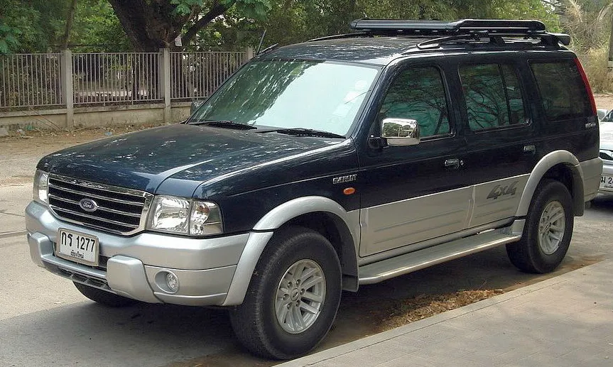 Ford Everest (2005-2007)