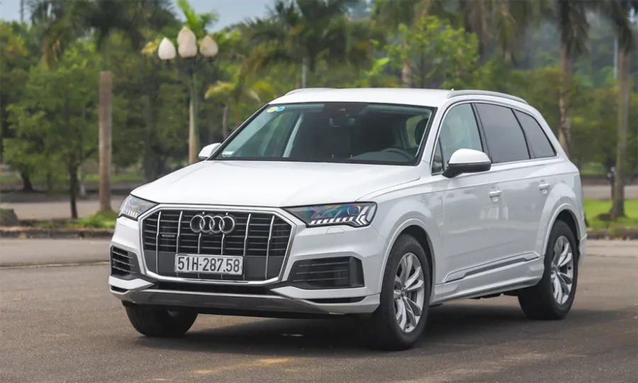 Giá xe Audi Q7 2023 là 4.199.000.000